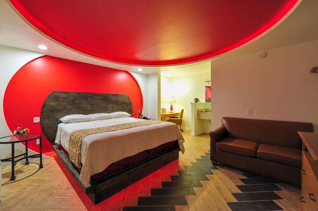 Romantic Inn & Suites Dallas Szoba fotó