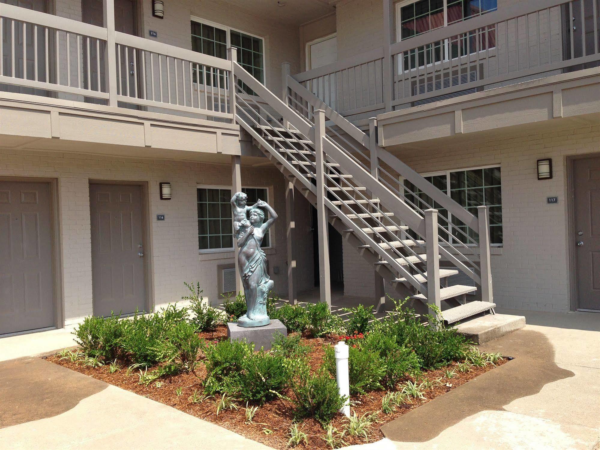 Romantic Inn & Suites Dallas Kültér fotó