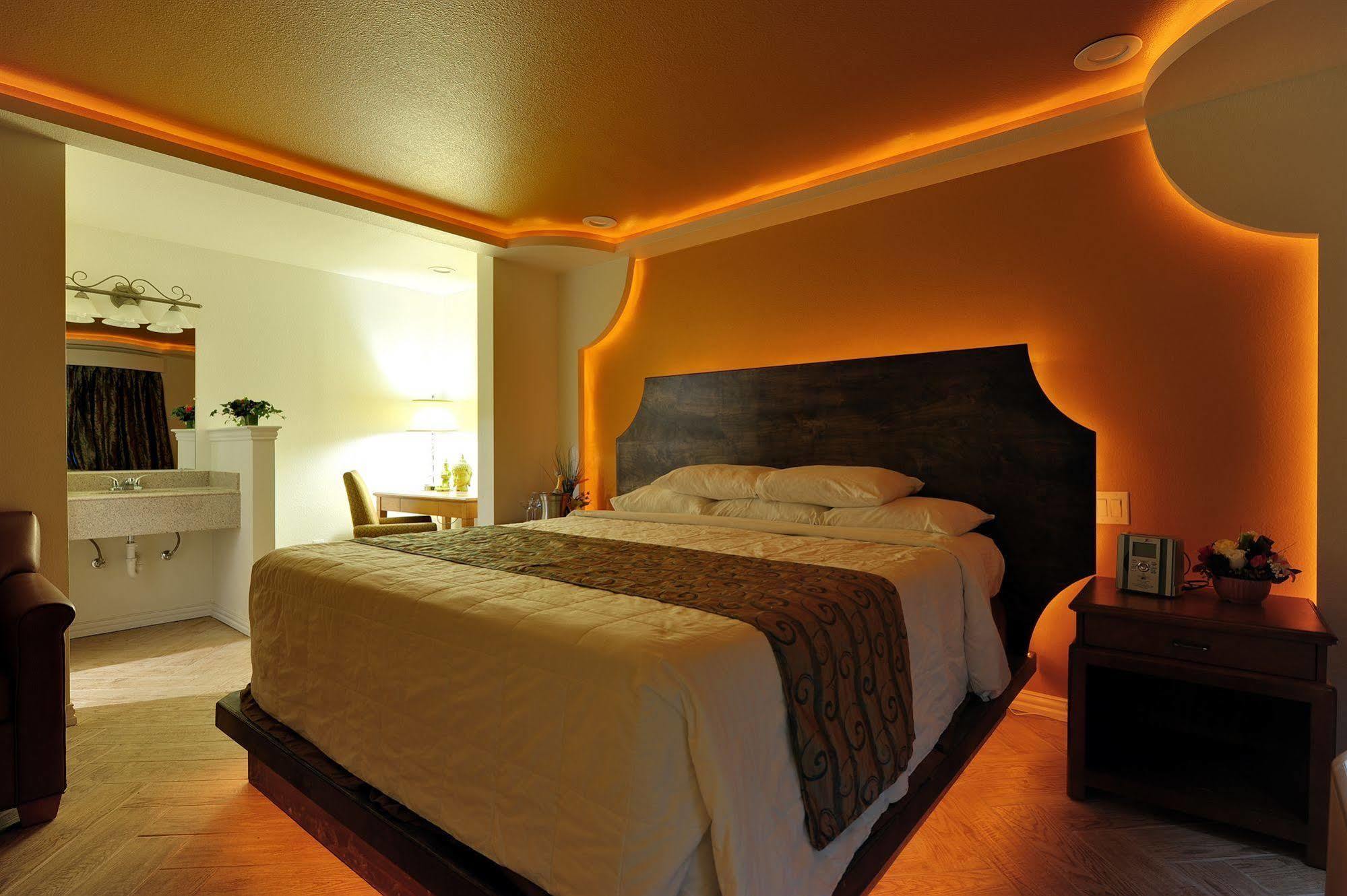 Romantic Inn & Suites Dallas Kültér fotó