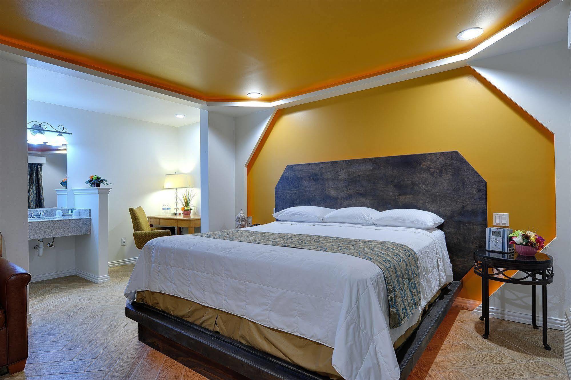 Romantic Inn & Suites Dallas Kültér fotó