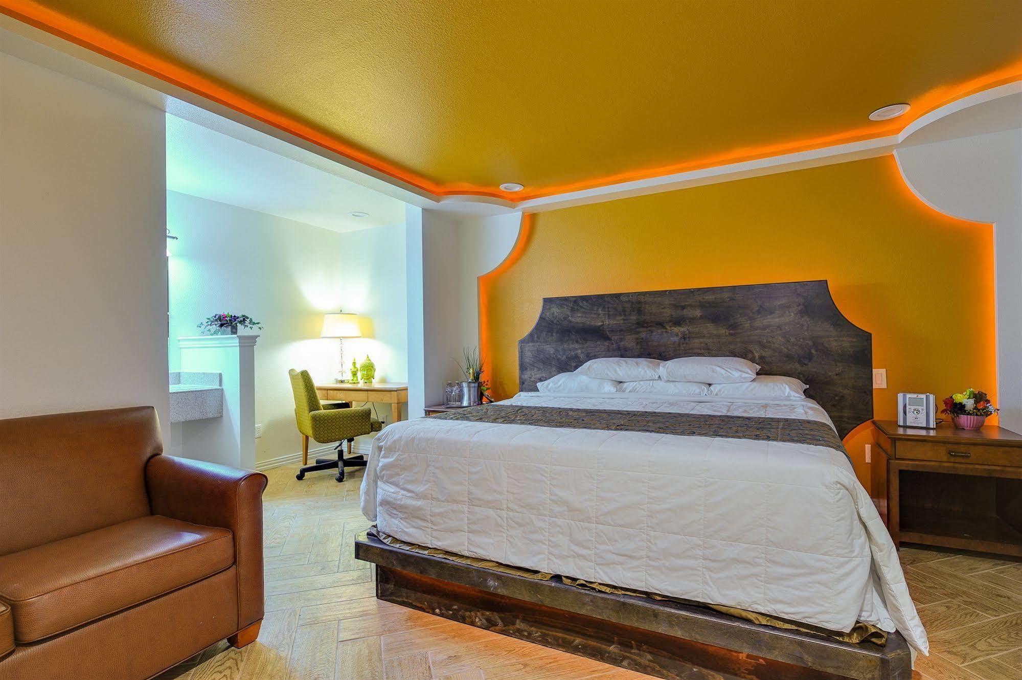 Romantic Inn & Suites Dallas Kültér fotó