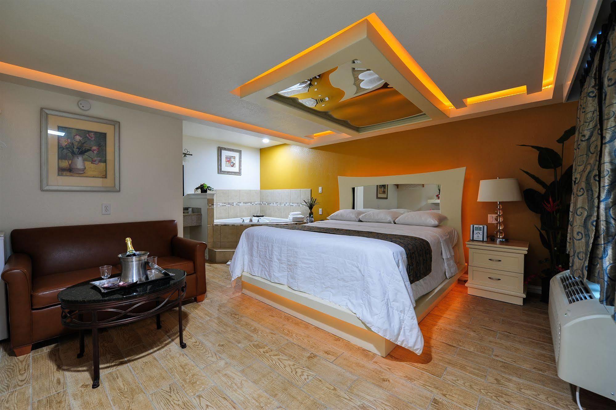 Romantic Inn & Suites Dallas Kültér fotó
