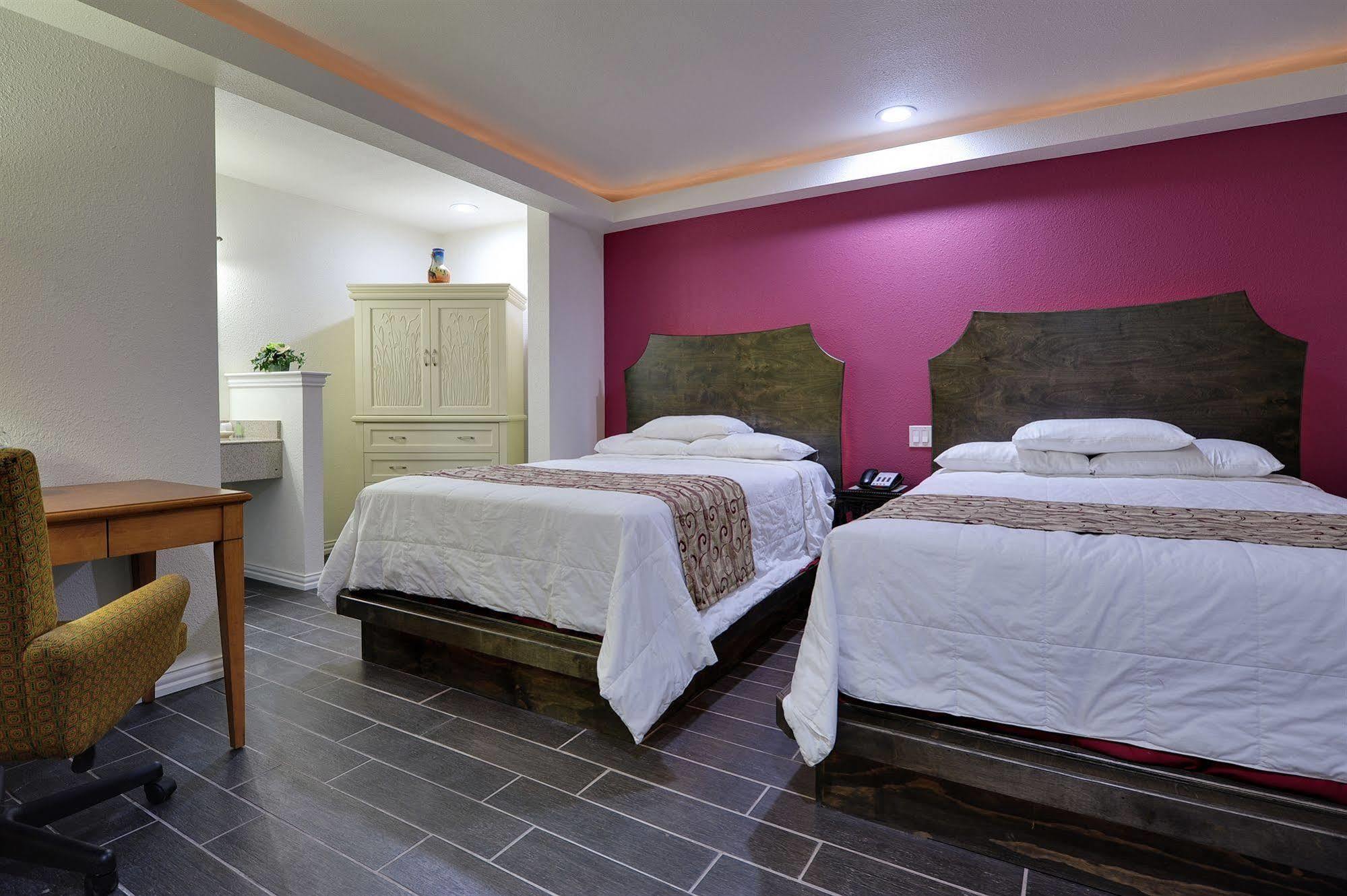 Romantic Inn & Suites Dallas Kültér fotó