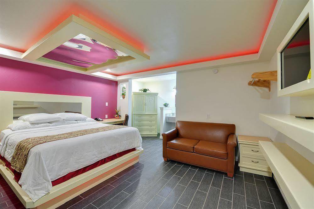 Romantic Inn & Suites Dallas Kültér fotó